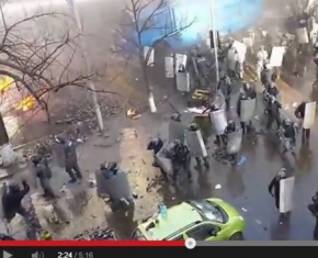 Бійка на перехресті Інститутської та Шовковичної Київ 18.02.2014