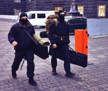 Кто организовал бойню на Институтской? Вопросы к "Батькивщине"