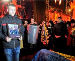 Про Героя Небесної сотні Володимира Топія і нез’ясовані обставини його загибелі в Будинку Профспілок.