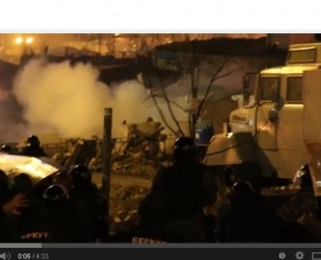 відео штурм майдана беркут