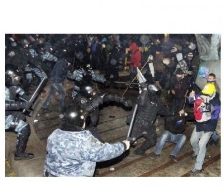 Прикарпатець розповів, як «Беркут» знущався над людьми на Майдані.