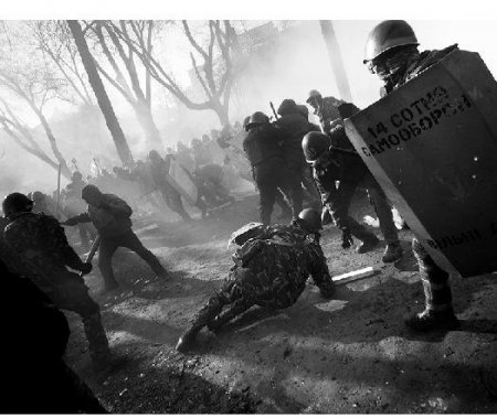 Італійський журналіст Анді Рокеллі фото