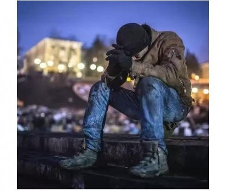 Люди Майдану і люди «сцени Майдану»..