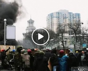 100+ фото з Інститутської 20 лютого в одному відео
